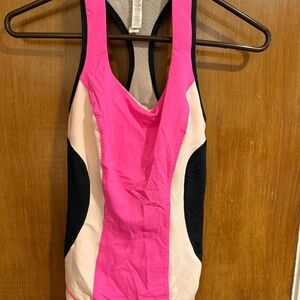 Lululemon workout top